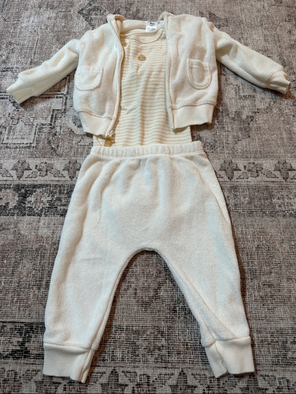 Carter's Light Yellow Duck Set